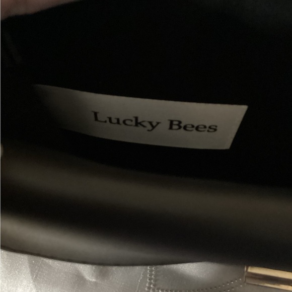 NWOT Lucky Bees Vegan Leather Crossbody (perfect for Prom or Wedding) - Picture 8 of 14